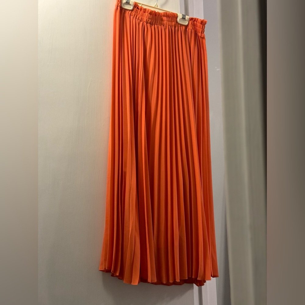 Classy orange dressy skirt size M